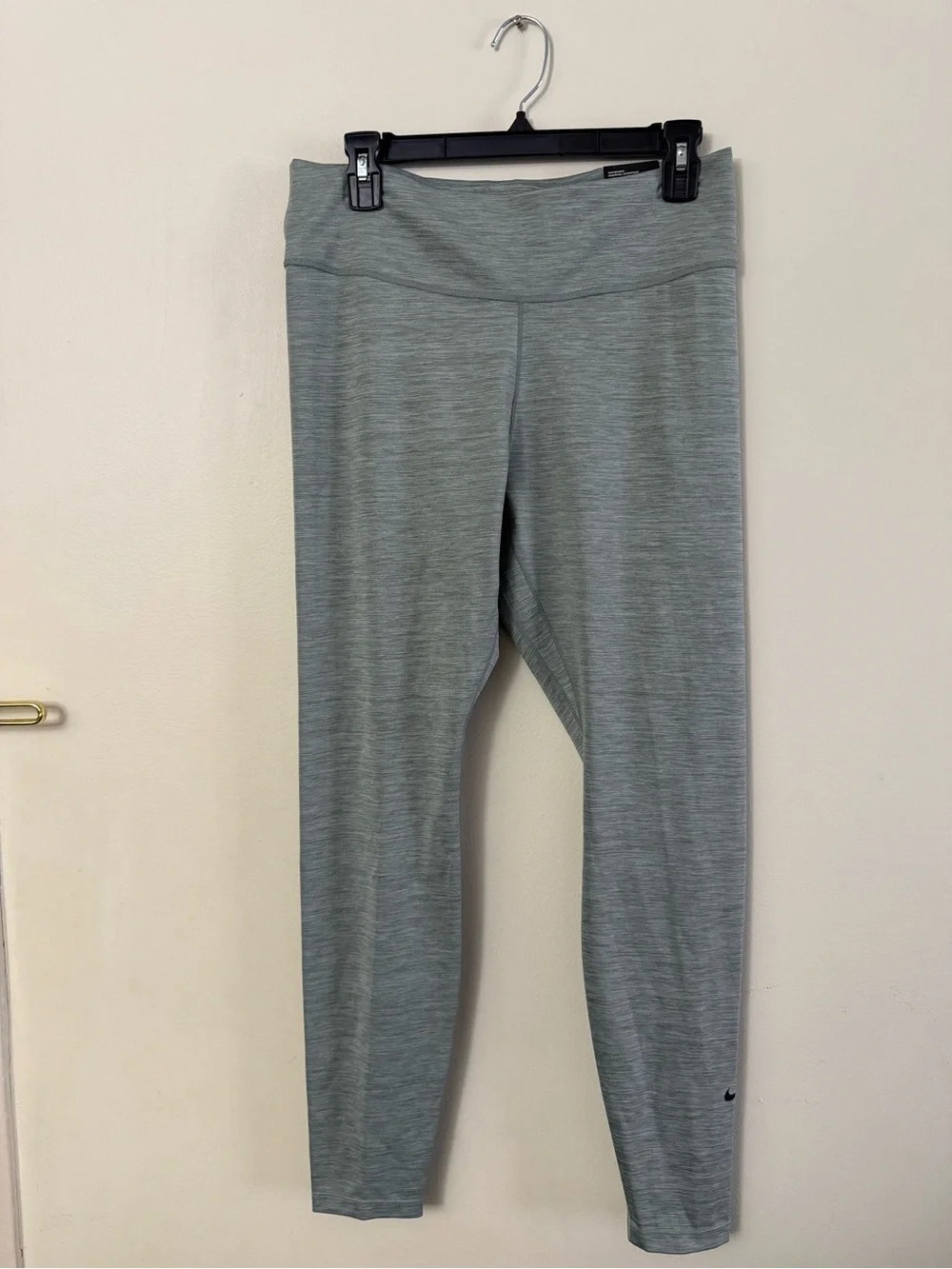 Nike Sage Green Seamless Workout Leggings